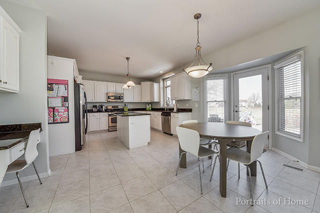 1925 Clementi Ct, Aurora, IL 60503 photo 9