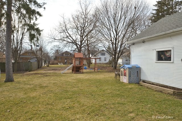 447 Oak St, Elgin, IL 60123 photo 19