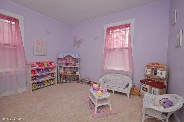 447 Oak St, Elgin, IL 60123 photo 8
