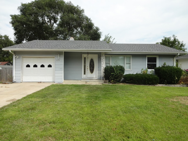 1176 Comet Dr, Aurora, IL 60505 photo 1