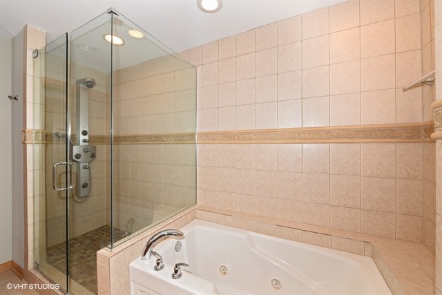 467 Loudon Rd, Riverside, IL 60546 photo 10