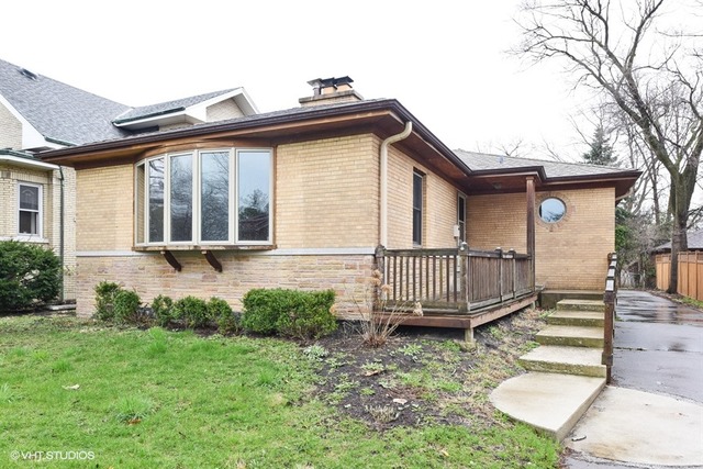 467 Loudon Rd, Riverside, IL 60546 photo 1