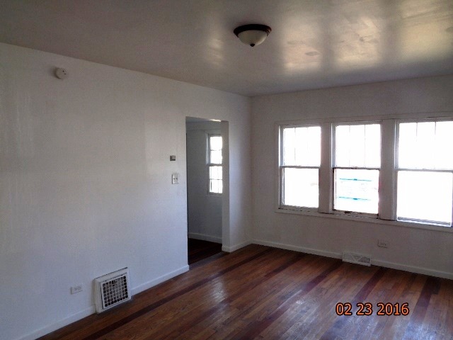 1908 E Washington St, Joliet, IL 60433 photo 5