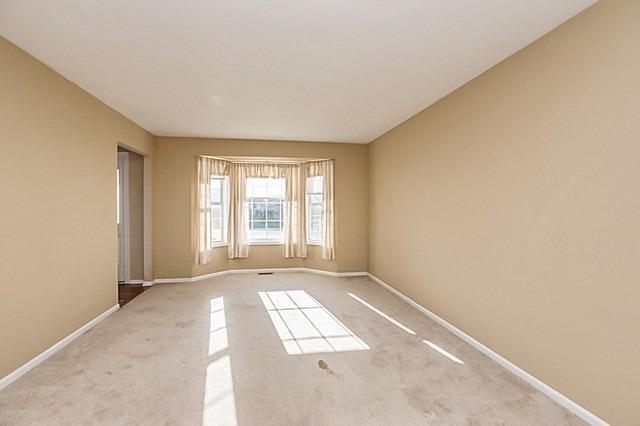 75 Georgetown Dr, Cary, IL 60013 photo 4