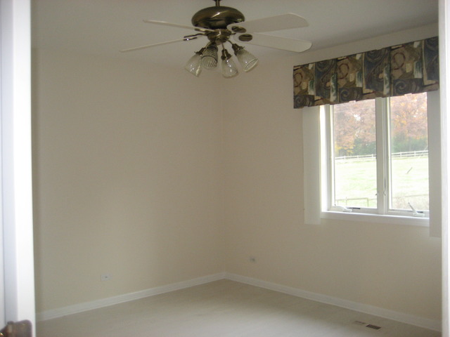 270 Amherst Mdw, Bartlett, IL 60103 photo 23