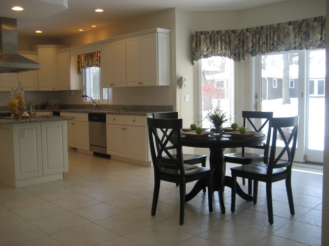 270 Amherst Mdw, Bartlett, IL 60103 photo 11