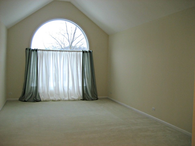 270 Amherst Mdw, Bartlett, IL 60103 photo 3