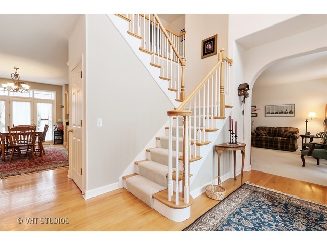 11636 Cinema Dr, Plainfield, IL 60585 photo 2