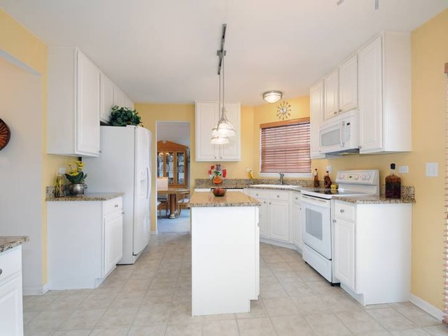 2643 Noggle Ct, Aurora, IL 60503 photo 6