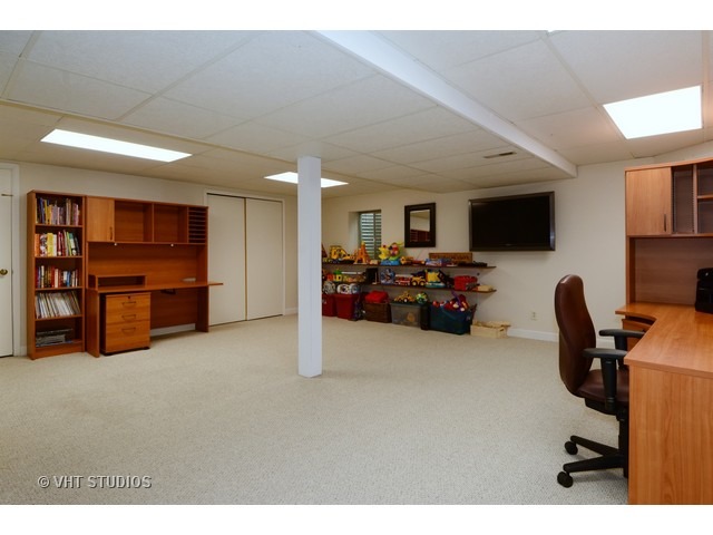 1650 Mcdowell Ave, Aurora, IL 60504 photo 9