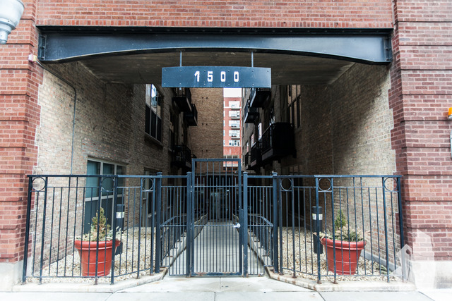 1500 W Monroe St #724, Chicago, IL 60607 photo 2
