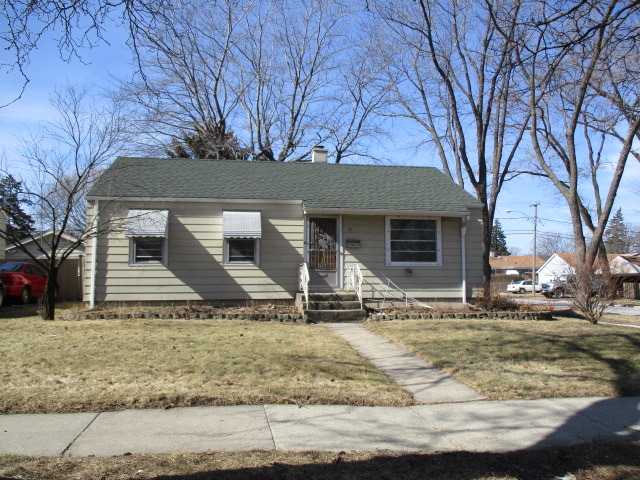 1300 Howard Ave, Berkeley, IL 60163 photo 1