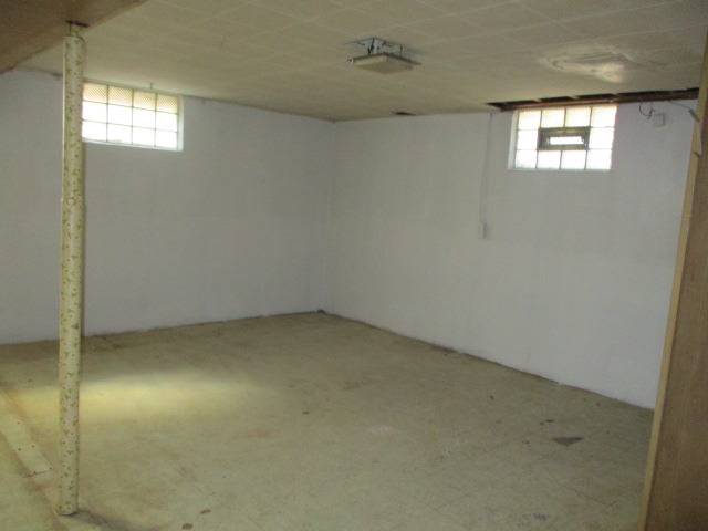 1300 Howard Ave, Berkeley, IL 60163 photo 8