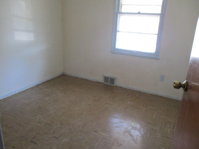 1300 Howard Ave, Berkeley, IL 60163 photo 7