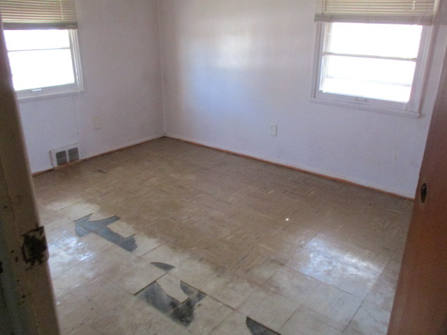 1300 Howard Ave, Berkeley, IL 60163 photo 6