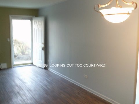 101 Dover Dr #9, Des Plaines, IL 60018 photo 8