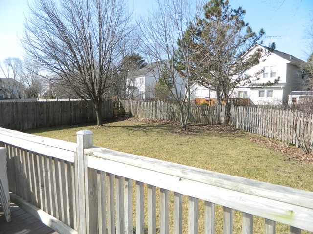 4330 Lombardy Ln, Hoffman Estates, IL 60192 photo 23
