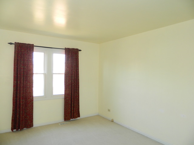 4330 Lombardy Ln, Hoffman Estates, IL 60192 photo 19