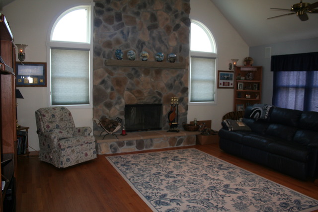 311 11th St, Wheeling, IL 60090 photo 2