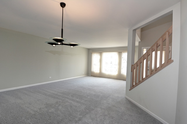 605 Denoyer Trl, Wheeling, IL 60090 photo 6