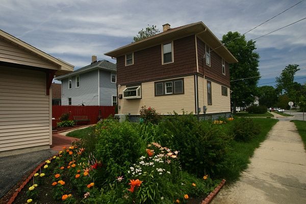 599 North Ave, Aurora, IL 60505 photo 2