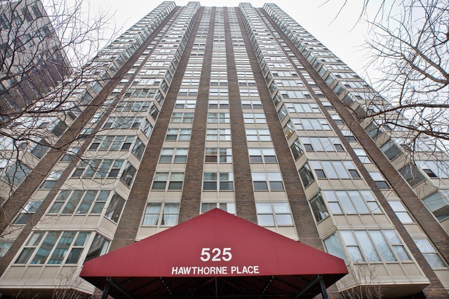525 W Hawthorne Pl #504, Chicago, IL 60657 photo 1