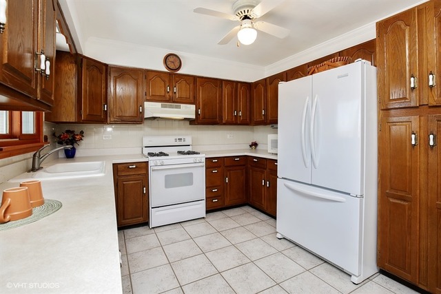 526 E Juniper Dr, Palatine, IL 60074 photo 8