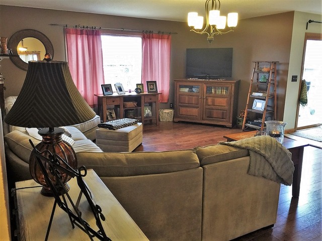 1413 Phyllis Dr, Dixon, IL 61021 photo 11
