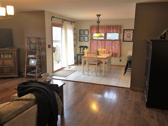 1413 Phyllis Dr, Dixon, IL 61021 photo 10