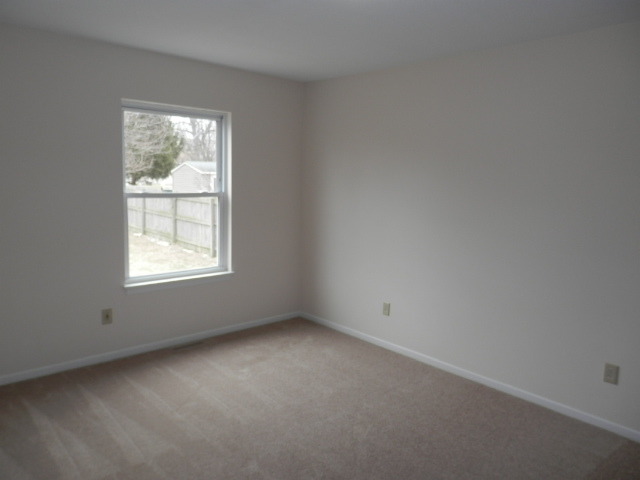 306 N Pine St, Gardner, IL 60424 photo 7