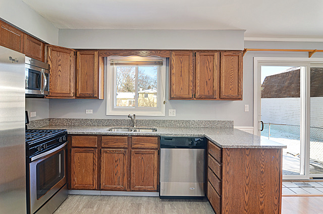 1407 E Lowden Ave, Wheaton, IL 60189 photo 7