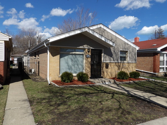 308 E 90th St, Chicago, IL 60619 photo 2