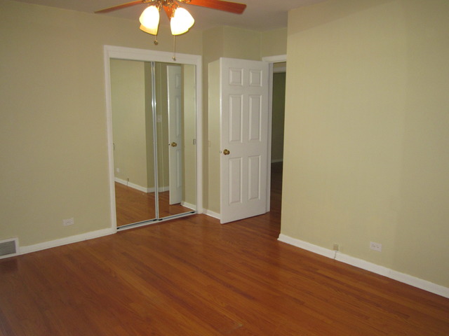 1119 N Main St, Wheaton, IL 60187 photo 8
