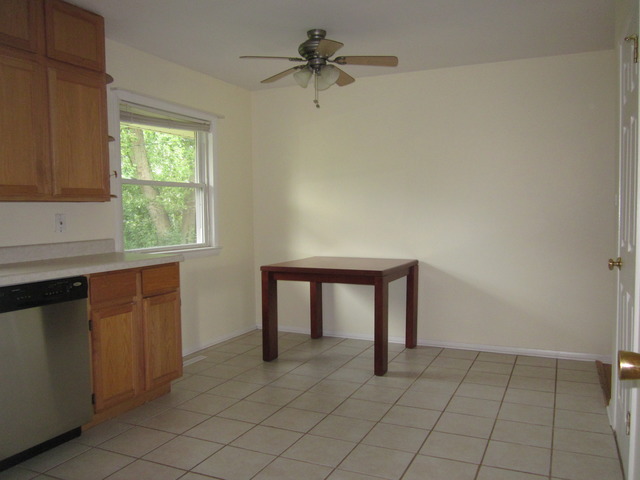1119 N Main St, Wheaton, IL 60187 photo 18