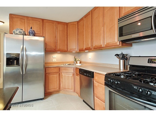 730 Orange Ln, Hoffman Estates, IL 60169 photo 6