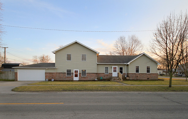 514 Center St, Mazon, IL 60444 photo 1