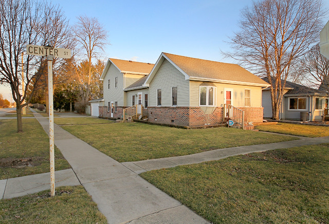 514 Center St, Mazon, IL 60444 photo 2