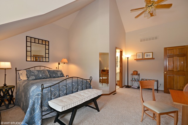 127 Danada Dr, Wheaton, IL 60189 photo 13