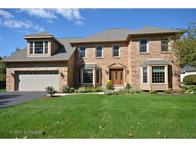 127 Danada Dr, Wheaton, IL 60189 photo 1