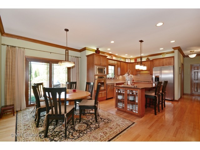 127 Danada Dr, Wheaton, IL 60189 photo 5