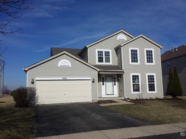 2021 Ridge Moor Dr, Plainfield, IL 60586 photo 2