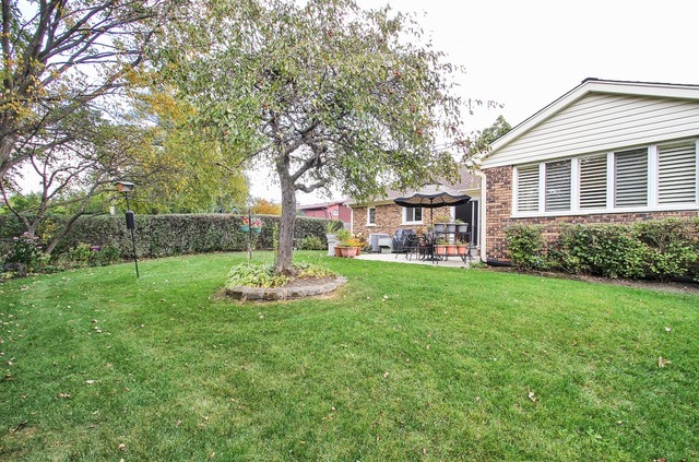 822 Sutton Dr, Northbrook, IL 60062 photo 25