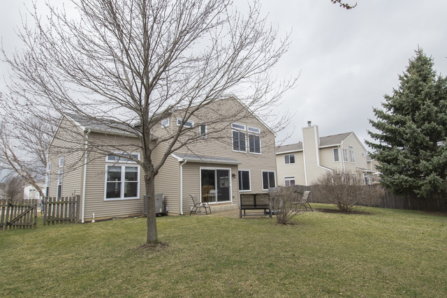 170 Willow Bnd, Bolingbrook, IL 60490 photo 2