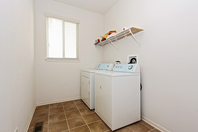 1707 Ariana Dr, Bartlett, IL 60103 photo 8