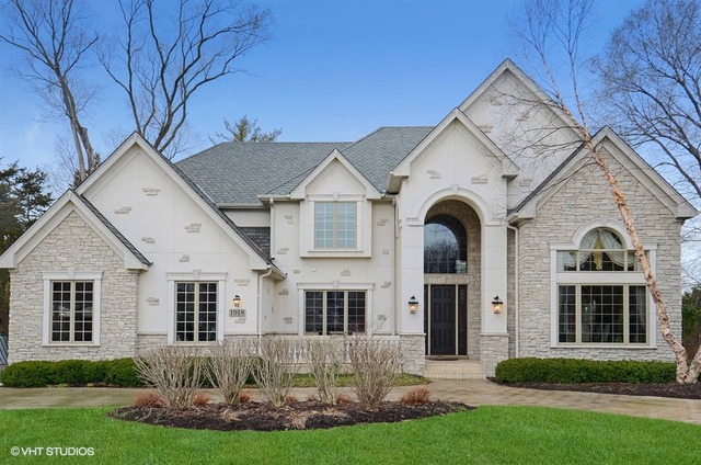 1918 N Summit St, Wheaton, IL 60187 photo 1