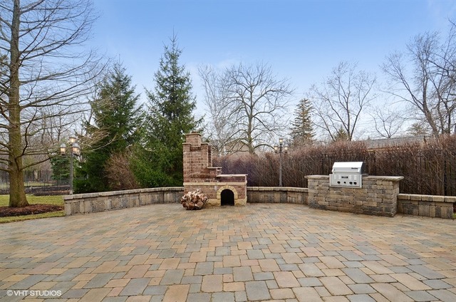 1918 N Summit St, Wheaton, IL 60187 photo 24