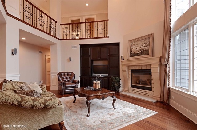 1918 N Summit St, Wheaton, IL 60187 photo 6