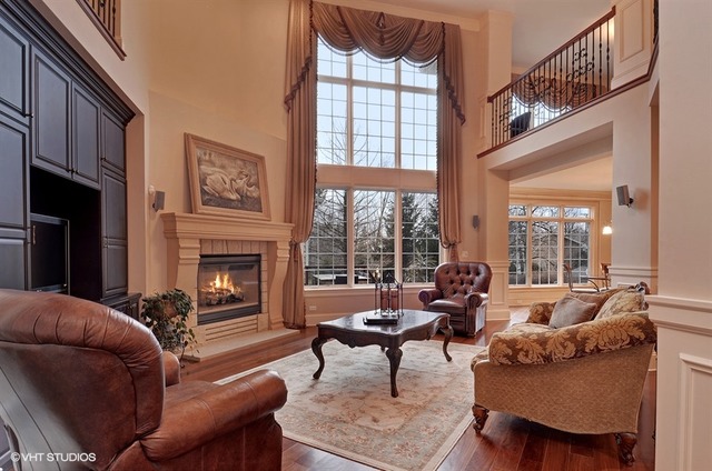 1918 N Summit St, Wheaton, IL 60187 photo 5
