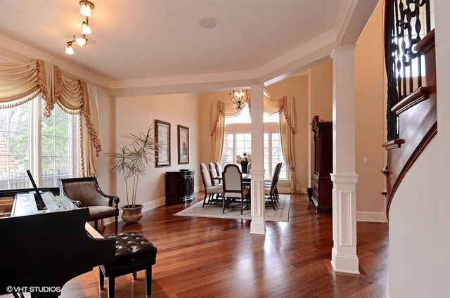 1918 N Summit St, Wheaton, IL 60187 photo 7