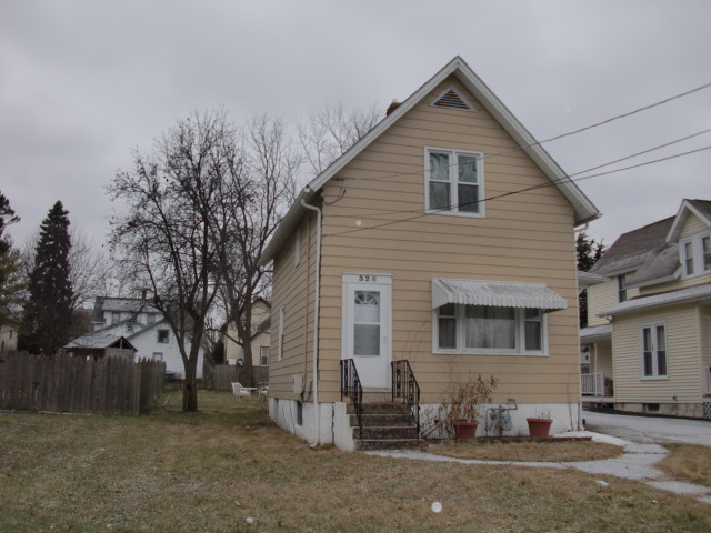 328 Wabash St, Elgin, IL 60123 photo 1